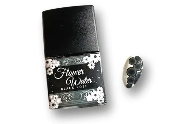 Flower-Water Black Rose