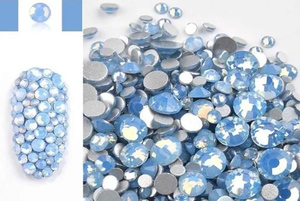 Kristalle-Mondstein Opal-Blau